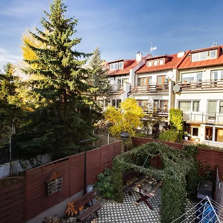 Plowce 62 Guest Spots By Bookinghost Gdaňsk