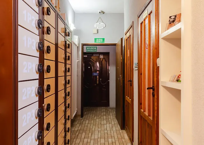 Plowce 62 Guest Spots By Bookinghost *