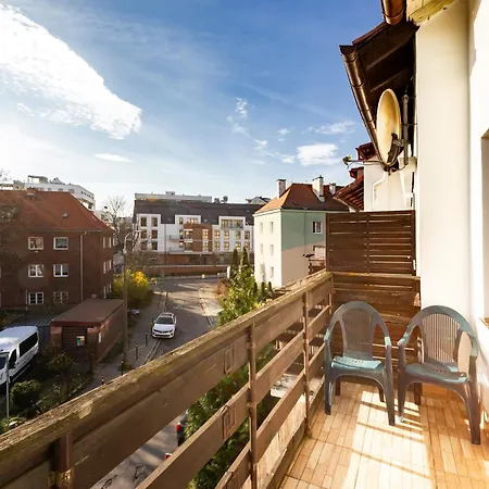 Plowce 62 Guest Spots By Bookinghost *